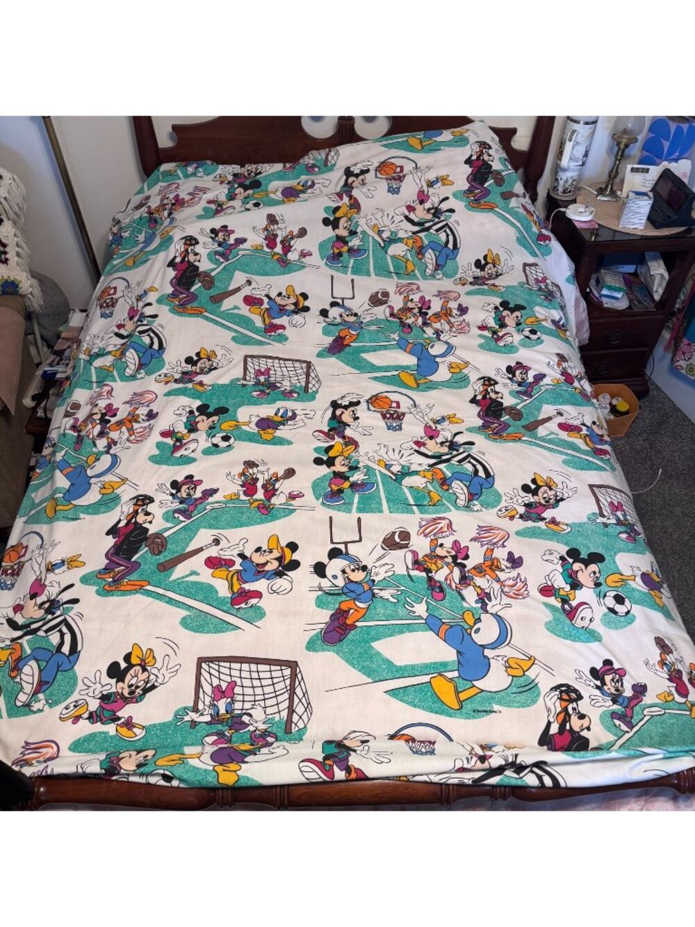 HK59 -  Vintage Disney Mickey & Friends Sports Twin Flat Sheet Pacific USA 94x67